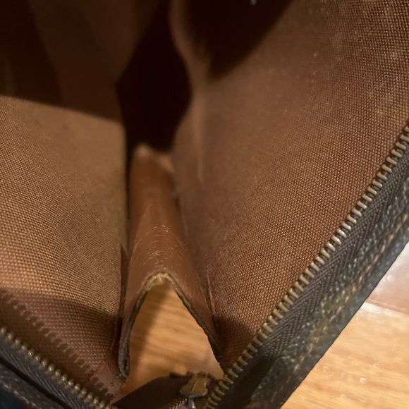 Louis Vuitton Monogram Toiletry Pouch Cosmetic Bag Clutch 26 vintage poor cond - Picture 12 of 16